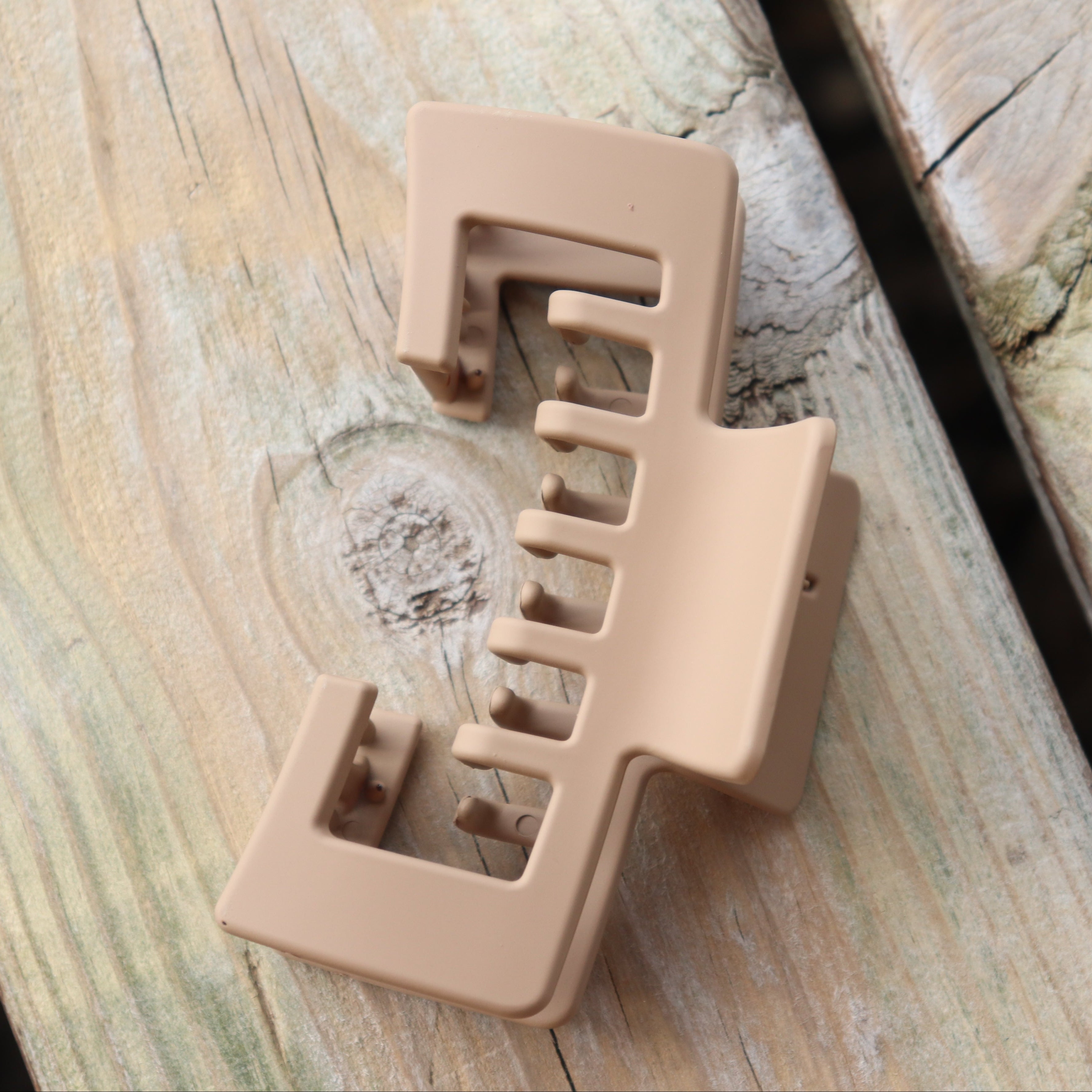 Trucker Hat Claw Clip